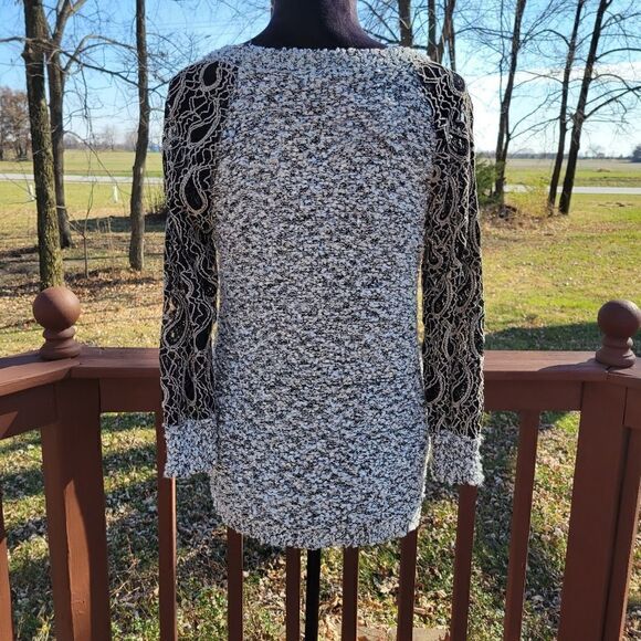 Anthropologie Escio Women's Black Ivory Long Lace Sleeve Wide Neck Sweater Sz S - Picture 7 of 16
